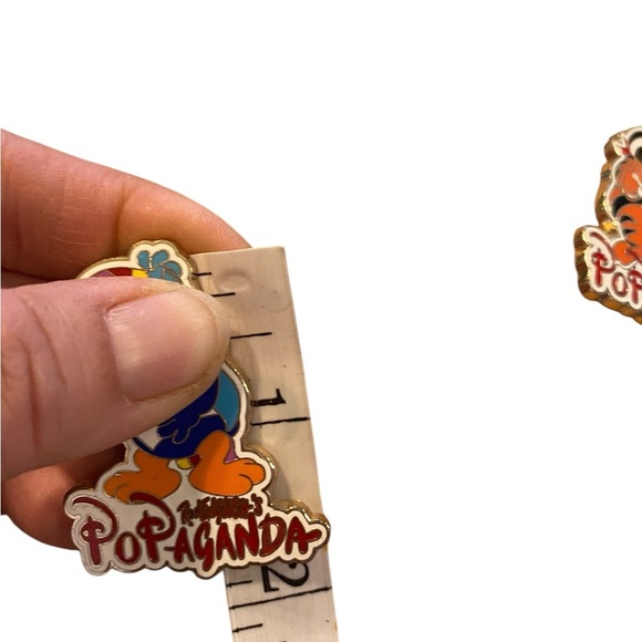 Ron English x MINDstyle Popaganda Cereal Killers Minis Enamel Pins - Picture 4 of 6